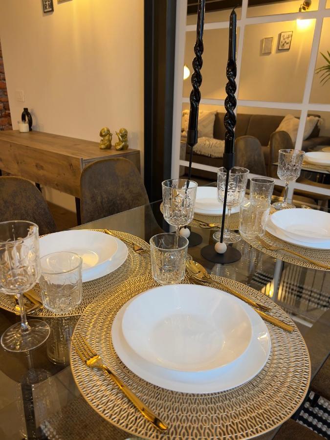 Apartamento Regina Milano In Porta Romana 3 - Sky Tv, Wifi & Breakfast Box Exterior foto