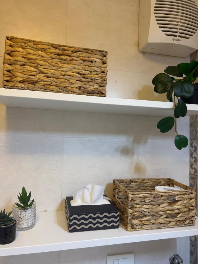 Apartamento Regina Milano In Porta Romana 3 - Sky Tv, Wifi & Breakfast Box Exterior foto