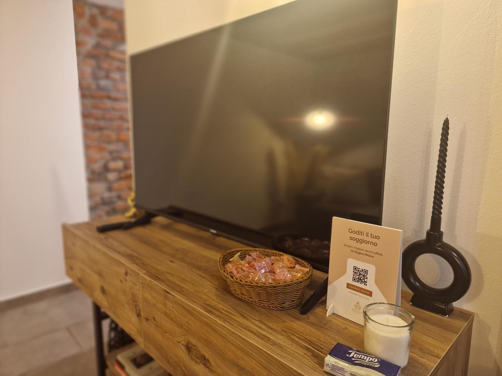 Apartamento Regina Milano In Porta Romana 3 - Sky Tv, Wifi & Breakfast Box Exterior foto